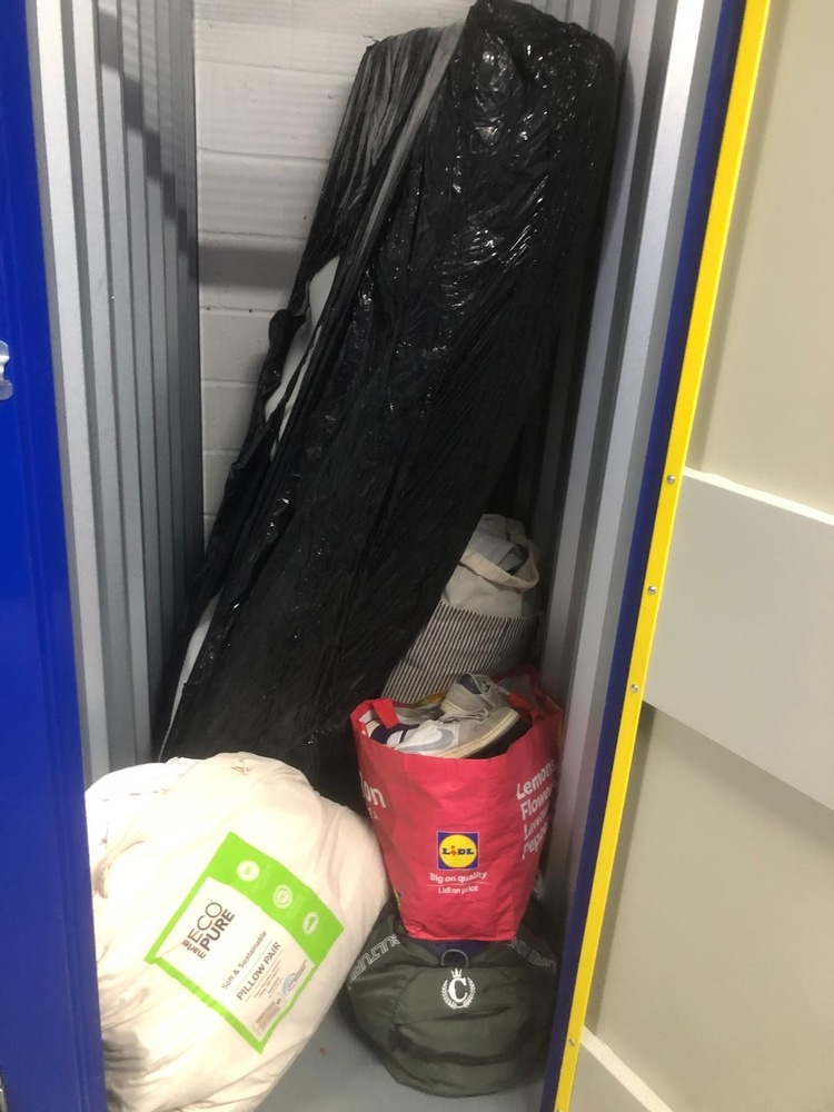 Stoke Newington Storage Unit auction IB-5268