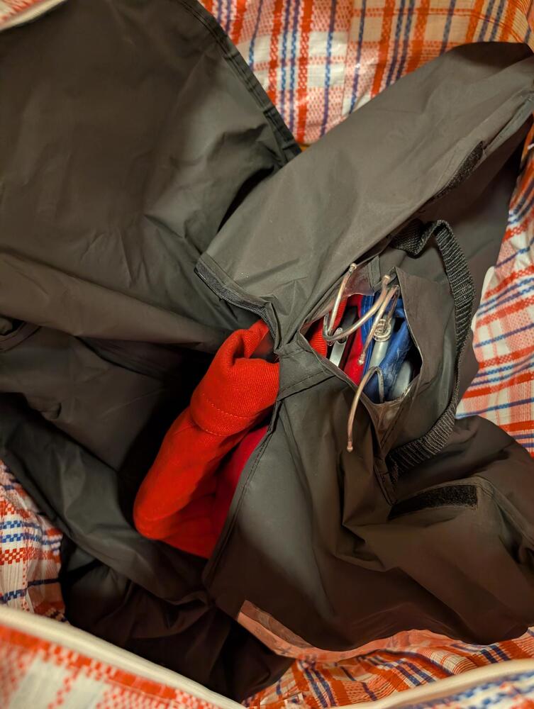 Crawley   Storage Unit auction IB-7290