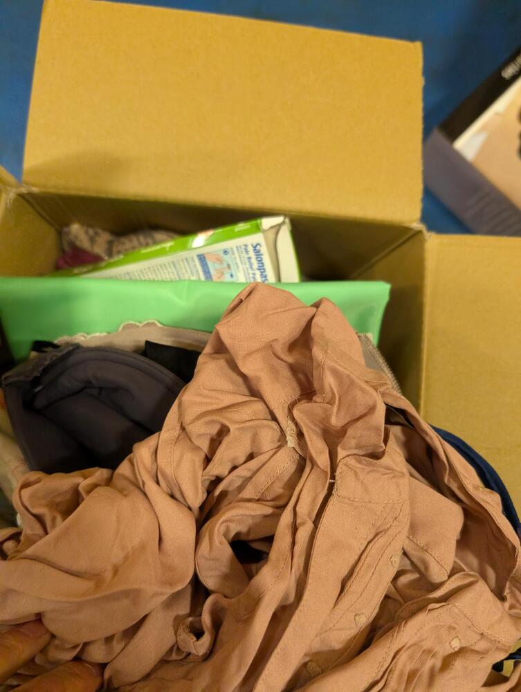 Crawley   Self storage unit auction IB-7290 13