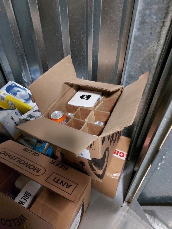 iBidOnStorage.co.uk StorageMart Auction 16454409166825