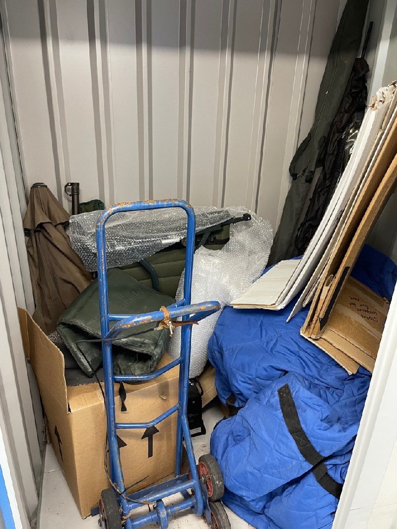 iBidOnStorage.co.uk StorageMart Auction 16479449865876