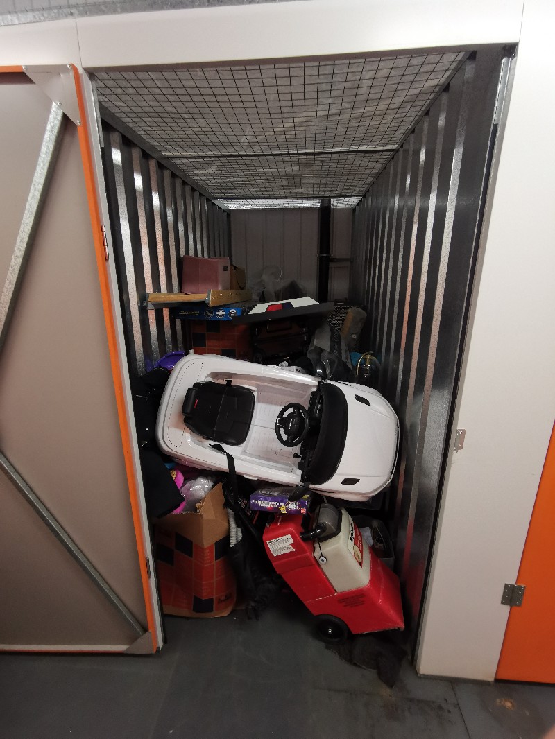 iBidOnStorage.co.uk LoknStore Auction 16485593649750