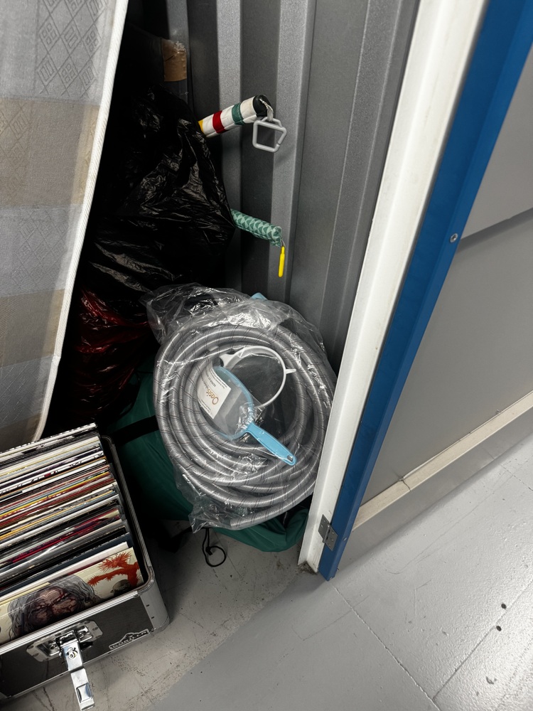 StorageMart Hove Storage Unit auction IB-1161