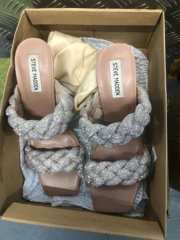 Lea Bridge Self storage auction IB-7794 24