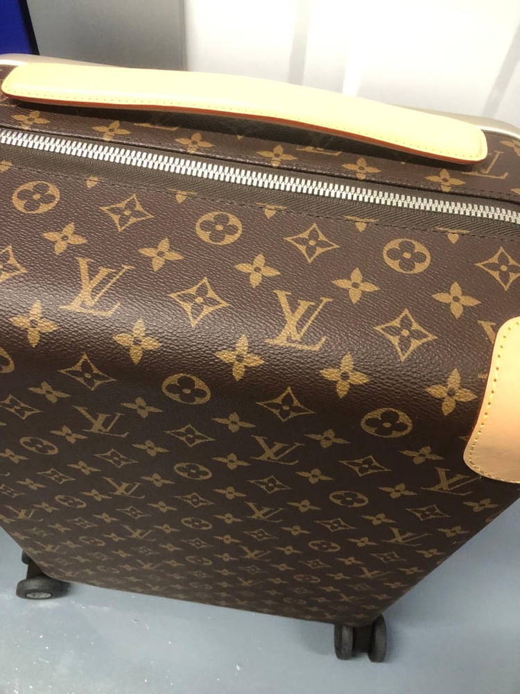 Lea Bridge Self storage unit auction IB-7794 23