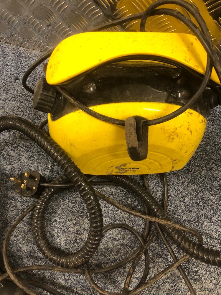 Enfield Storage Unit auction IB-4314