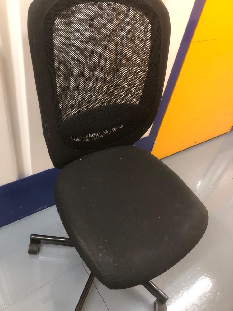 Charlton Self storage unit auction IB-4353 33