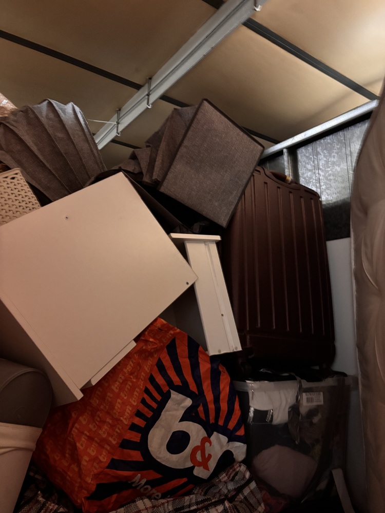 Croydon Storage Unit auction IB-7355 12