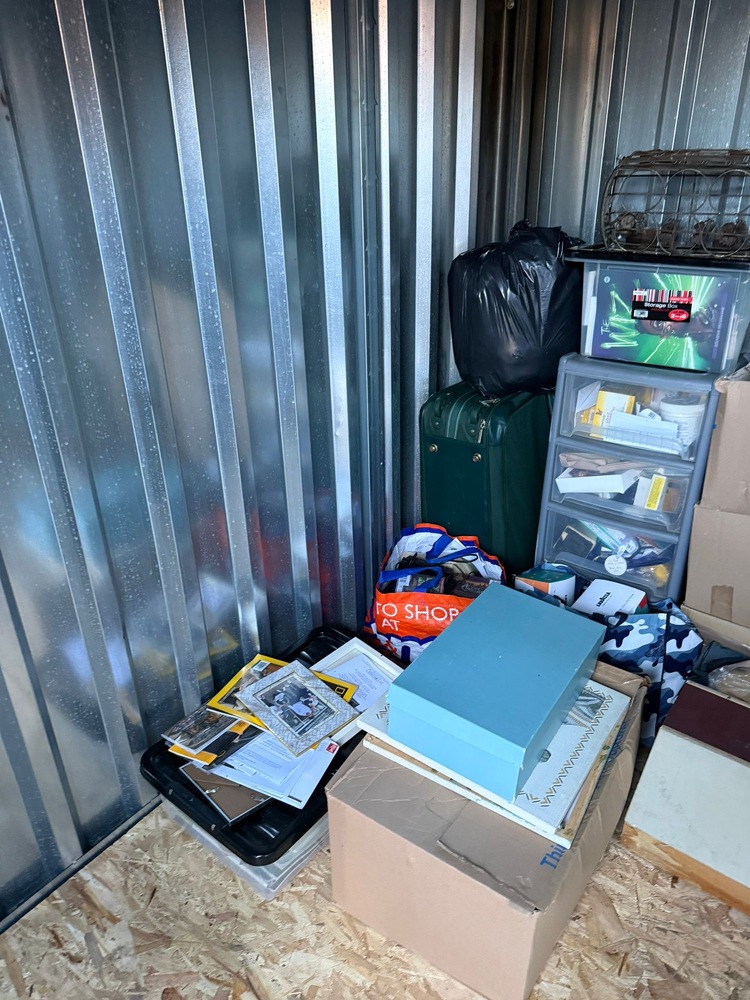 Blackpool  - FY4  Storage Unit auction IB-6667