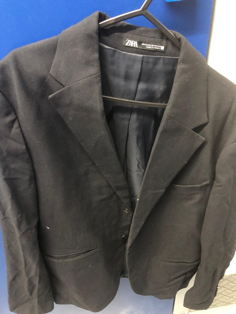 Chiswick Storage auction IB-8888