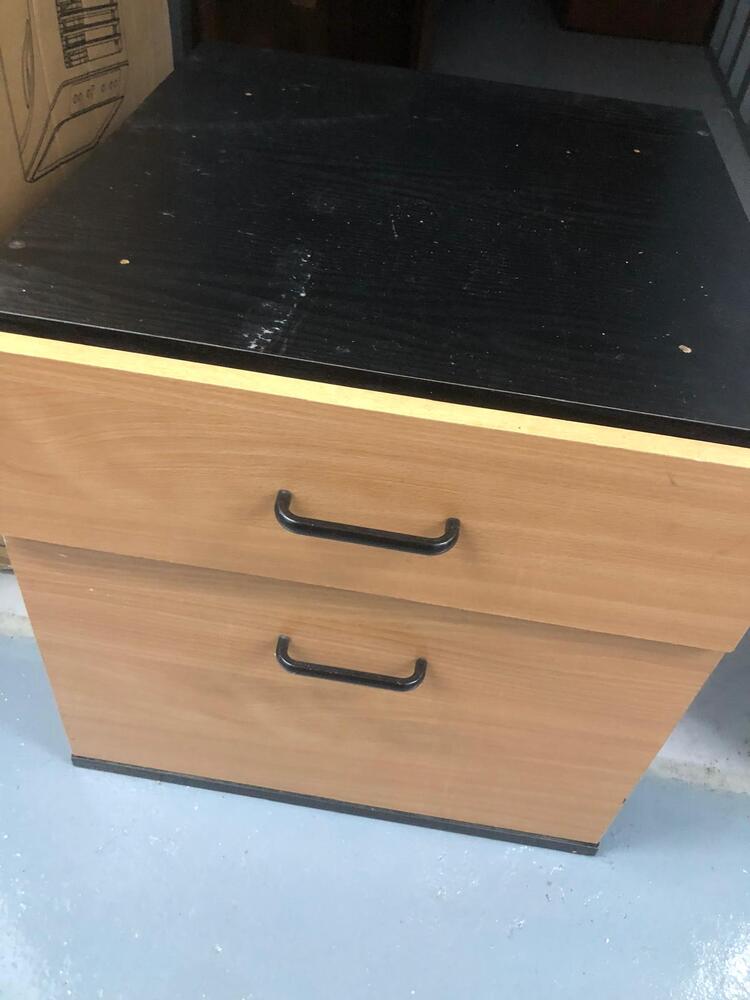 Chiswick storage facility unit auction IB-8874