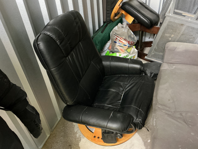 Stirling Storage Vault Storage auction IB-5335