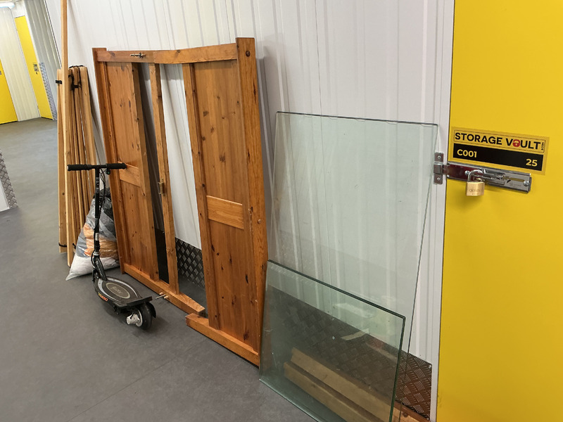 Stirling Storage Vault Self storage auction IB-5335 14