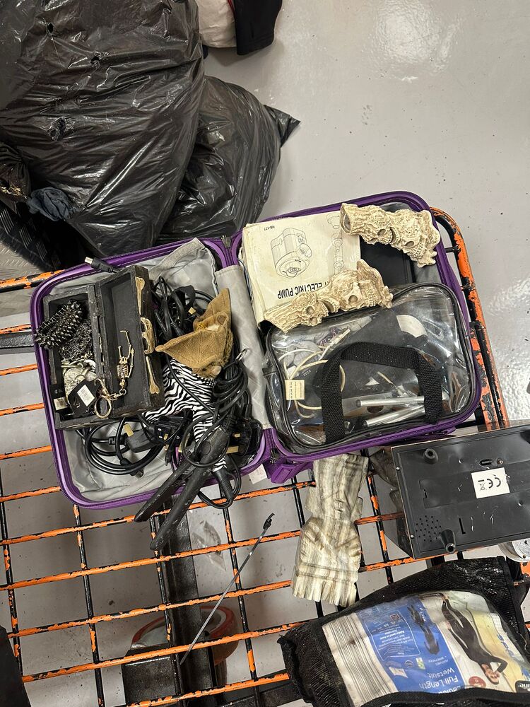 Orange Box - Derby Storage Unit auction IB-9564 22