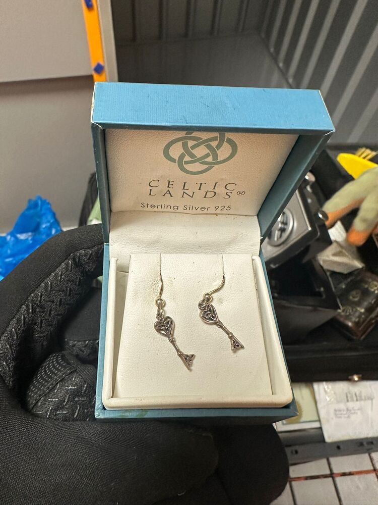 Orange Box - Derby Self storage unit auction IB-9564 43