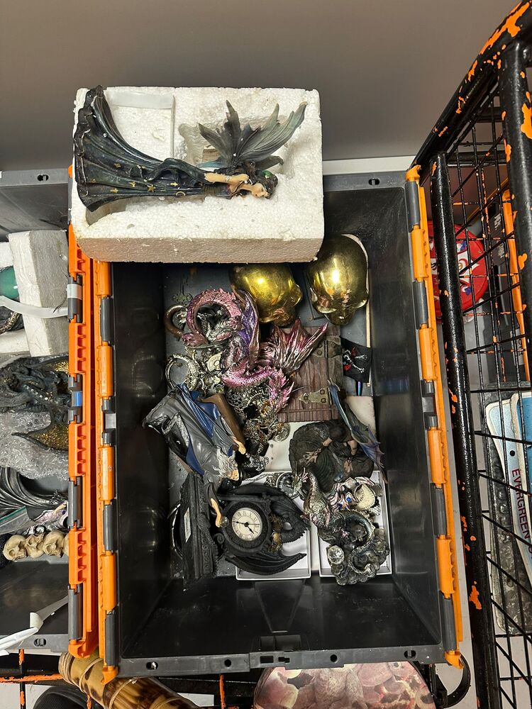 Orange Box - Derby storage facility unit auction IB-9564 46