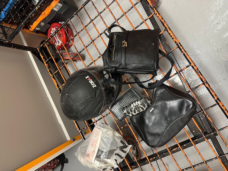 Orange Box - Derby storage facility unit auction IB-9564 46