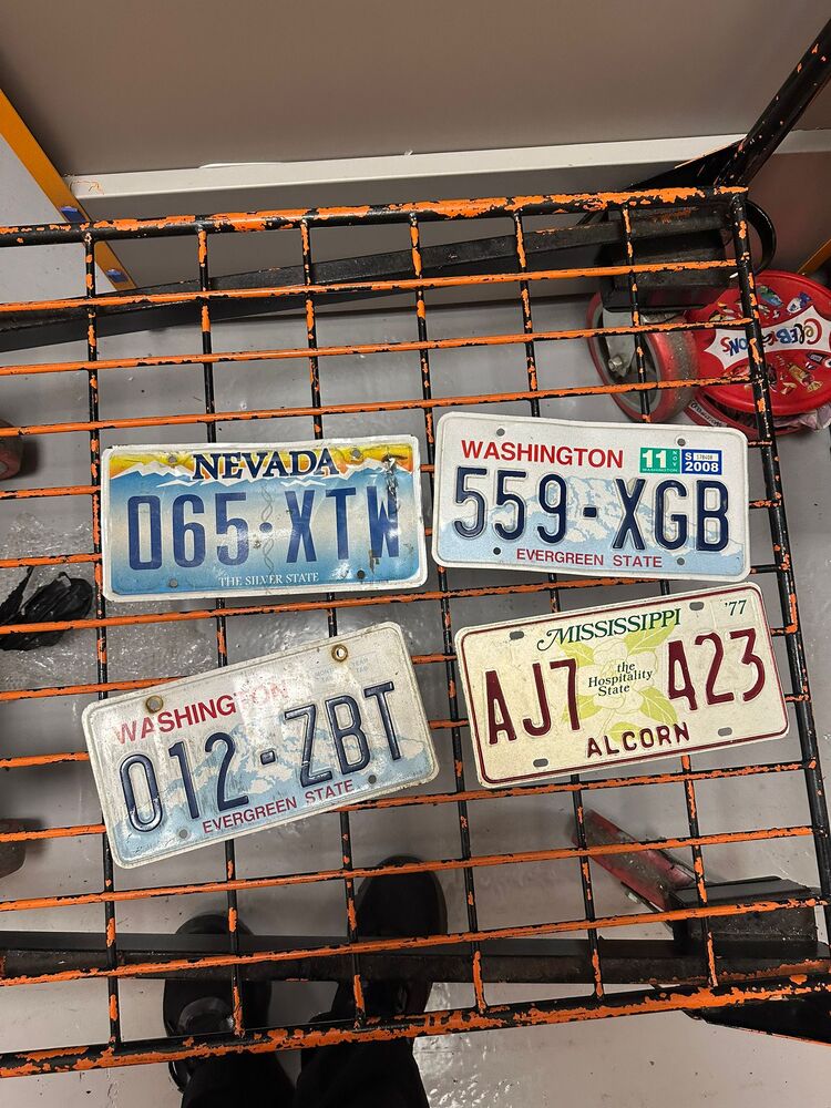 Orange Box - Derby Storage auction IB-9564 50