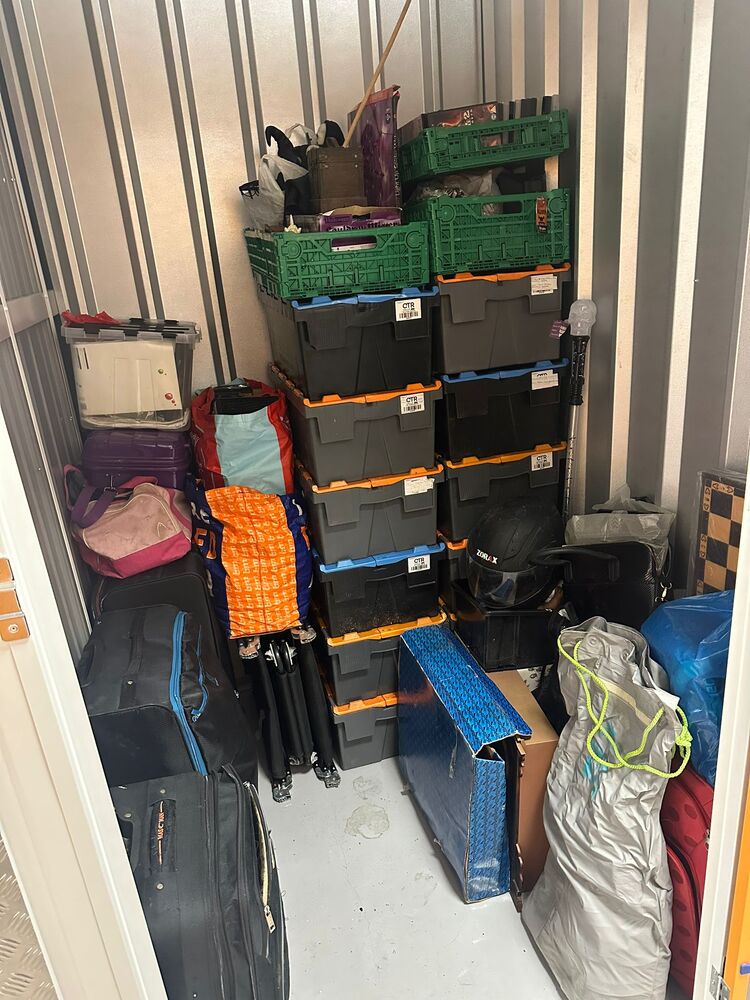 Orange Box - Derby Storage auction IB-9564 50