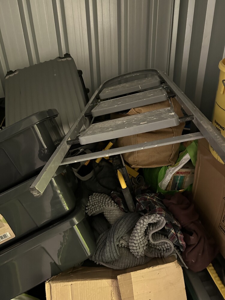 StorageMart Brighton (Crowhurst Rd) Self storage unit auction IB-9061