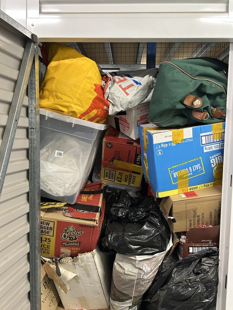 Heathrow Storage auction IB-9309