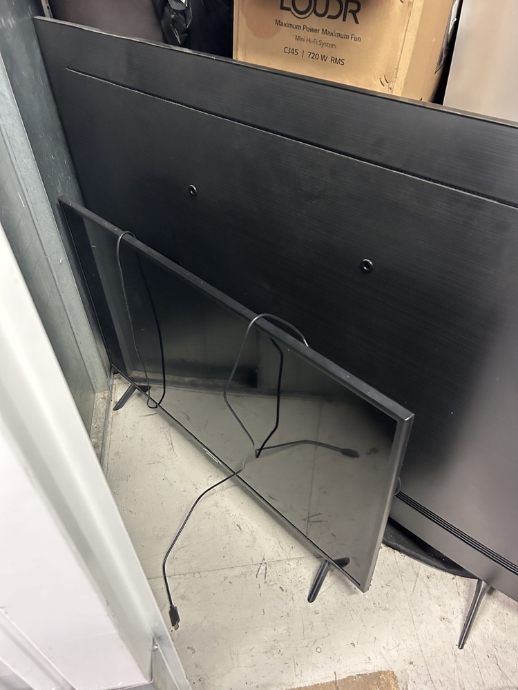 Heathrow Storage Facility auction IB-1307