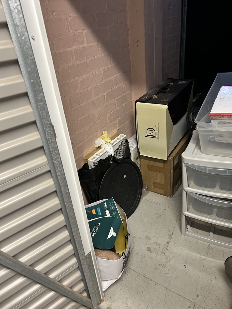 Heathrow Storage Facility auction IB-2096