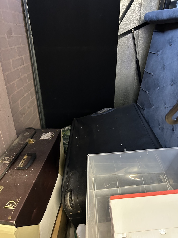 Heathrow Self storage facility auction IB-2096