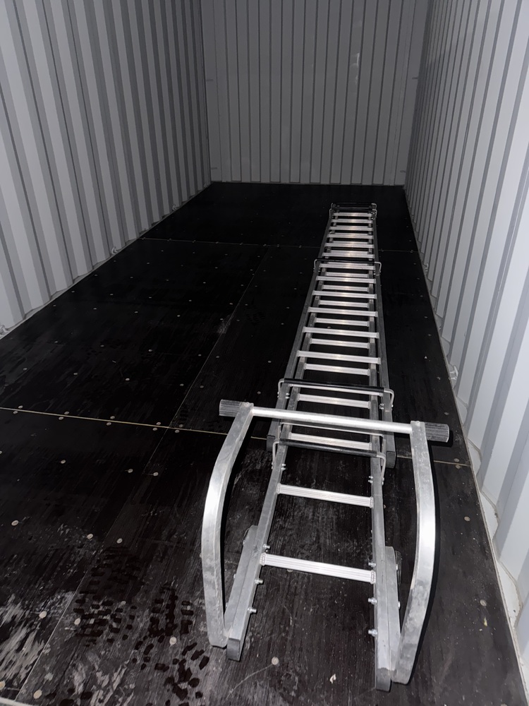 Stoke-On-Trent Storage auction IB-5040