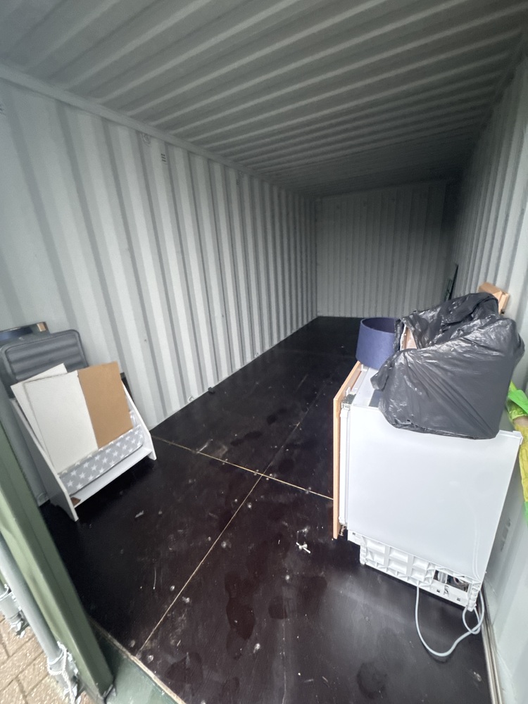 Birmingham Storage auction IB-8663