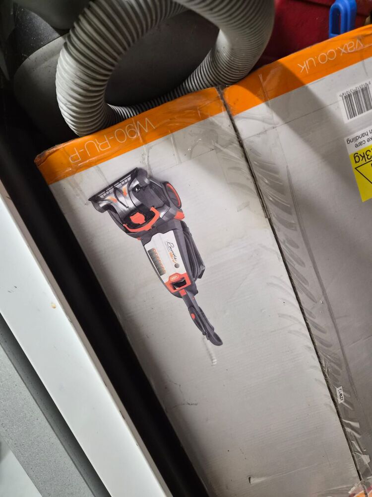 Kangaroo Self Storage - Warrington Storage auction IB-7390