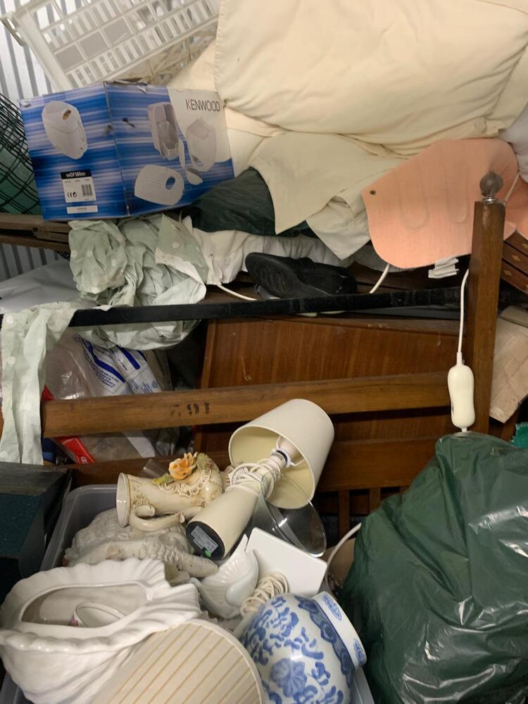 Kangaroo Self Storage - Warrington storage facility unit auction IB-7390