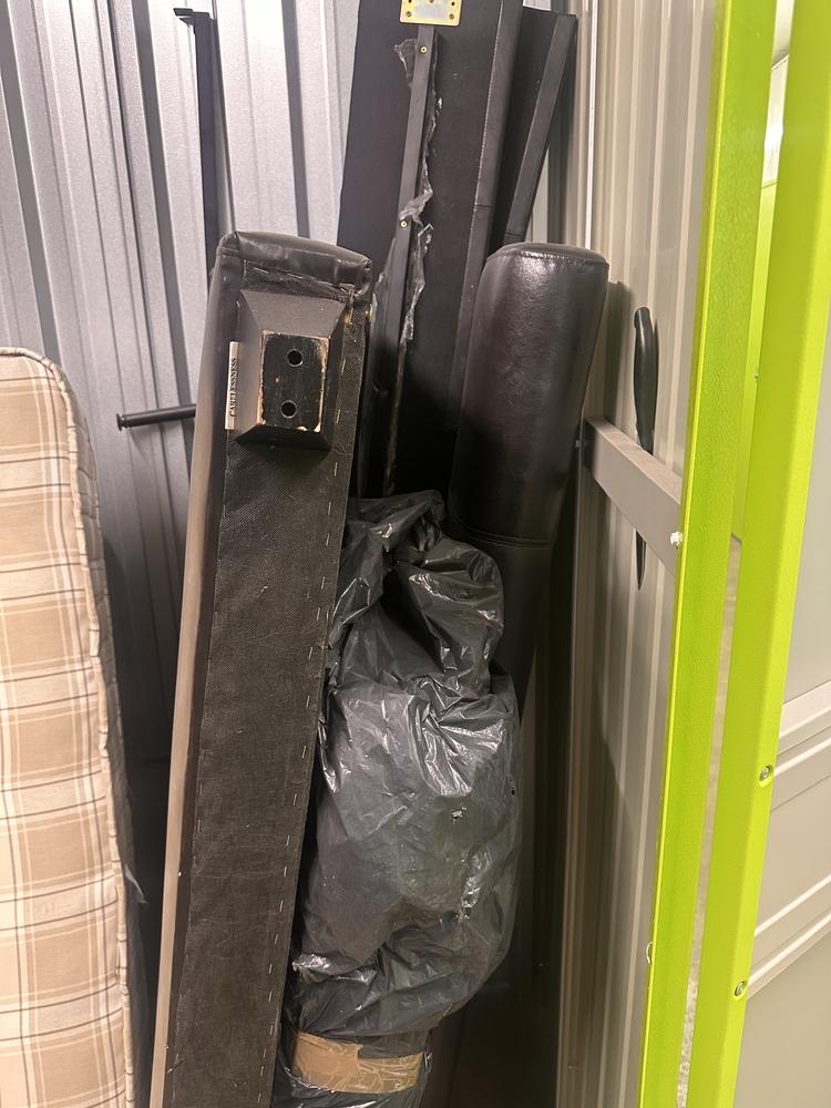 Storebox Woodford Green Self storage unit auction IB-7703