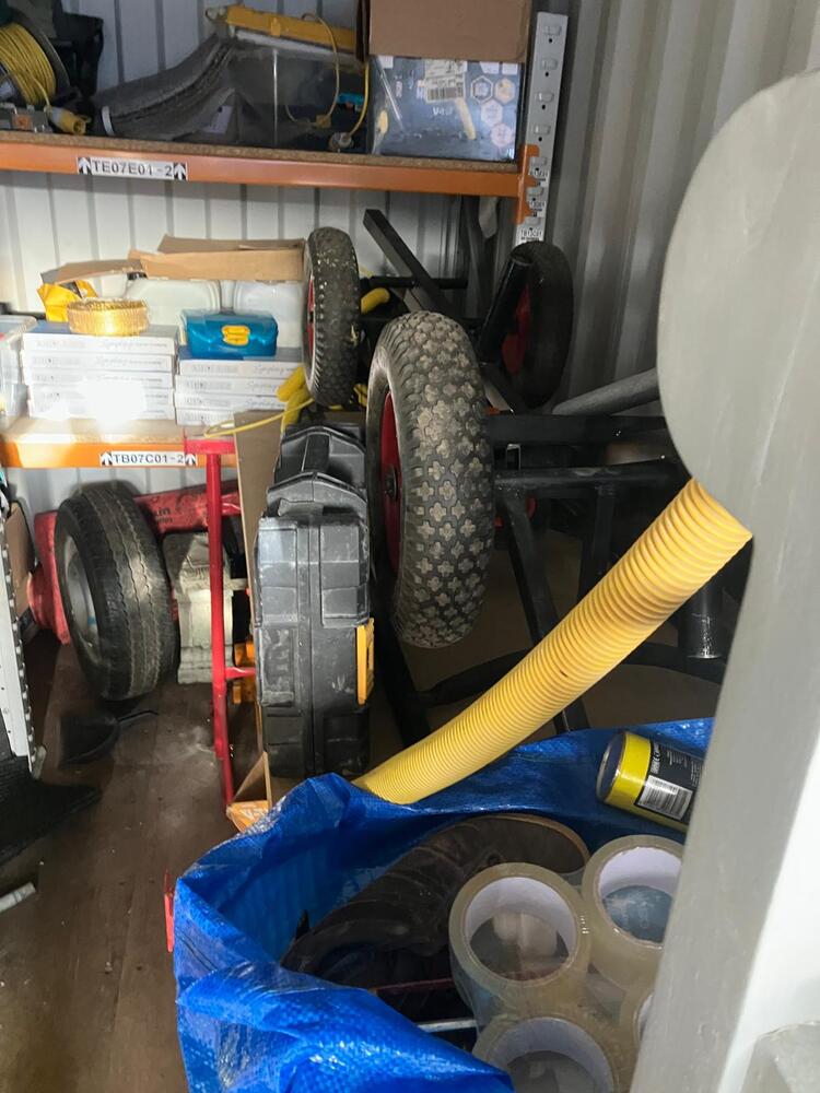 Storebox Manchester - Trafford Park Storage auction IB-3455
