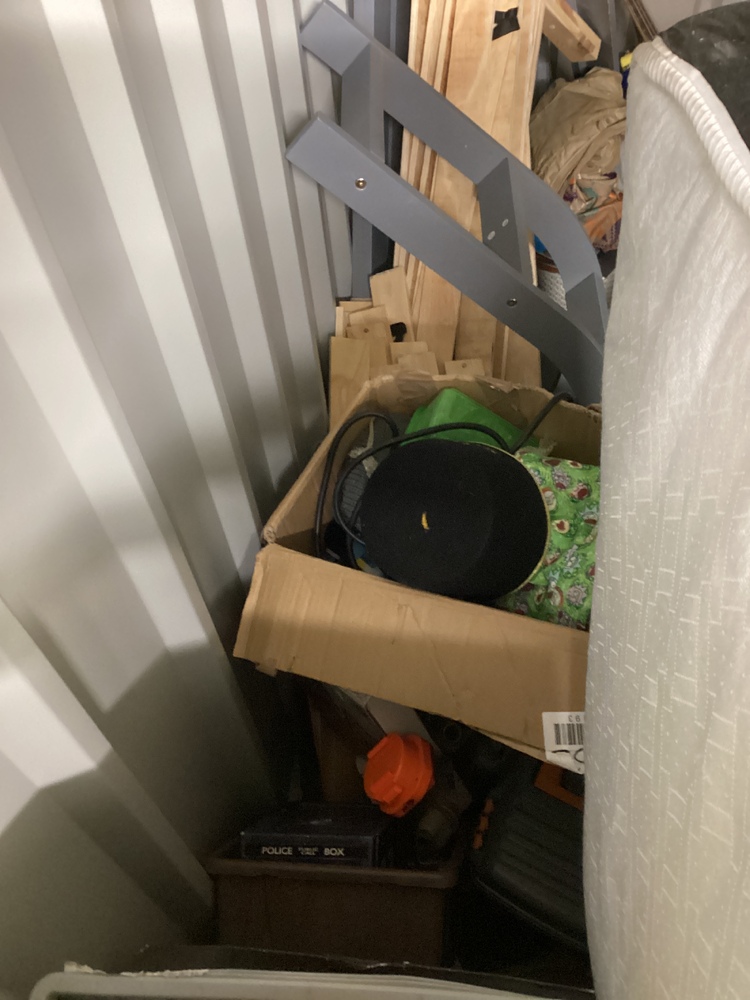 Barnstaple storage facility unit auction IB-3312