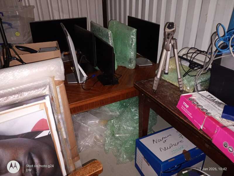 Chiswick Storage auction IB-2714