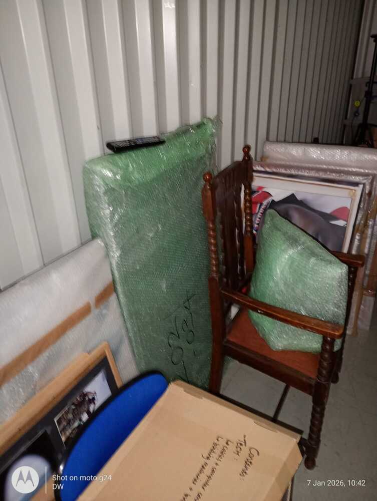 Chiswick Storage auction IB-2714