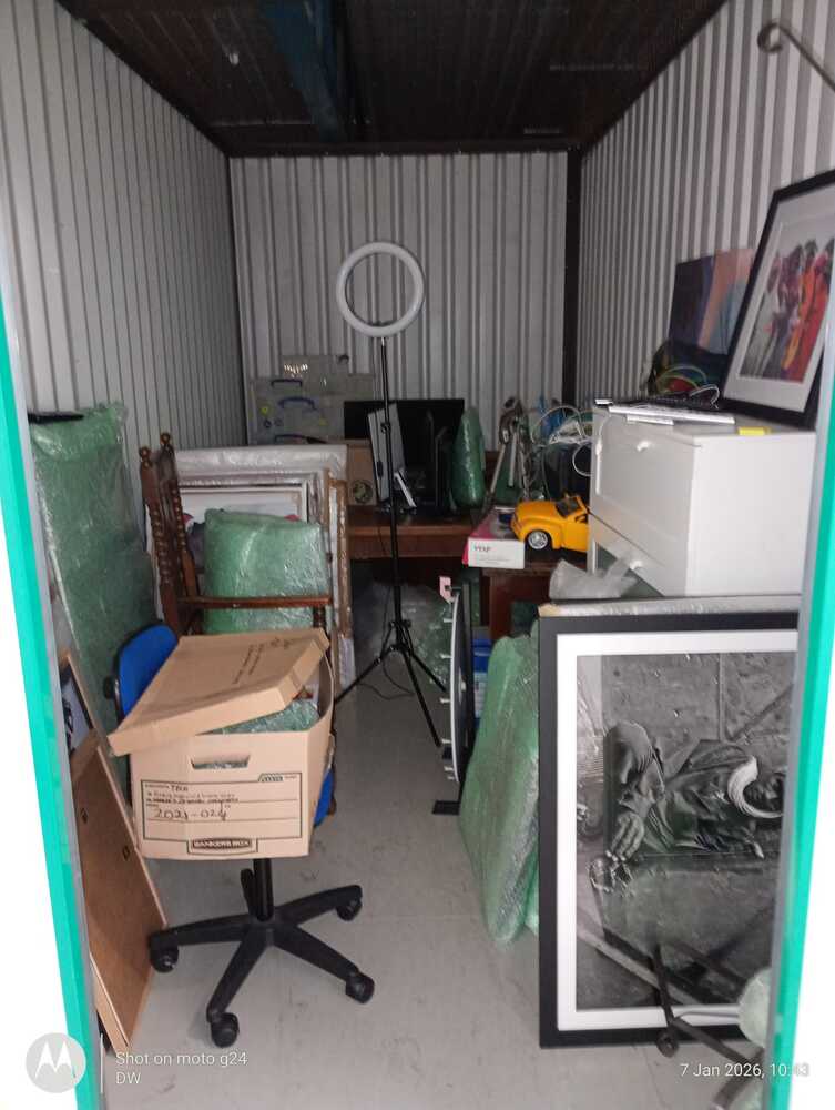 Chiswick Storage auction IB-2714