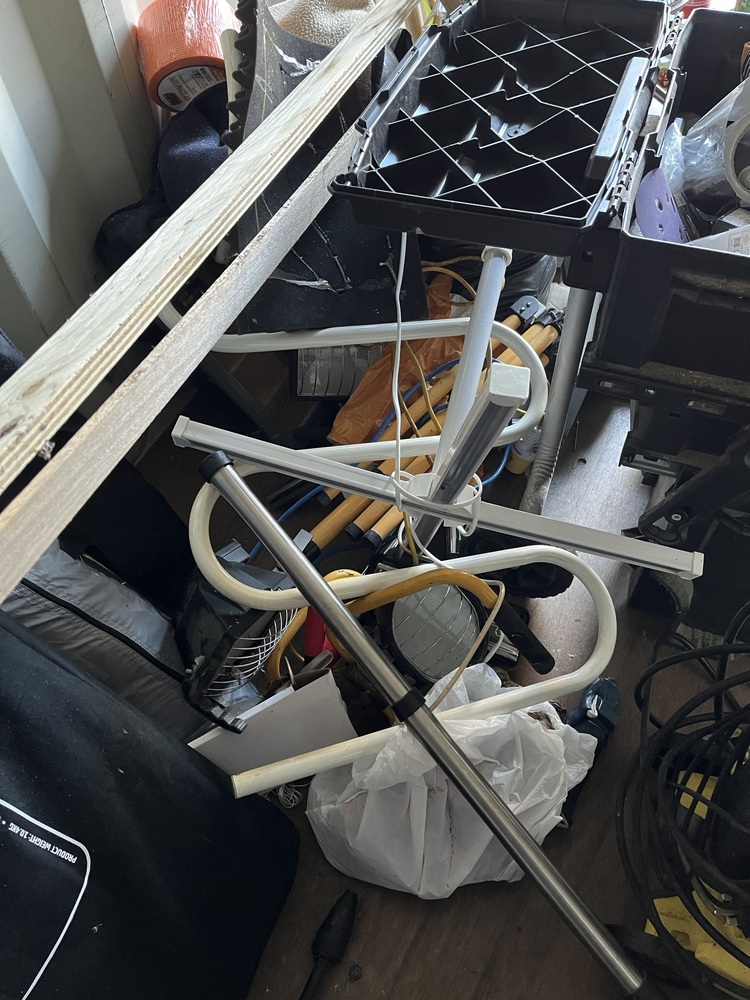 Storebox Hull Self storage auction IB-8098