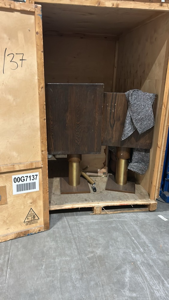 LUTON Storage auction IB-2928