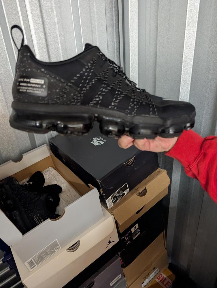 Southwark Self storage facility auction IB-1385