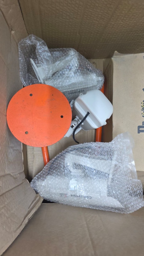 Fulham Storage Unit auction IB-2395