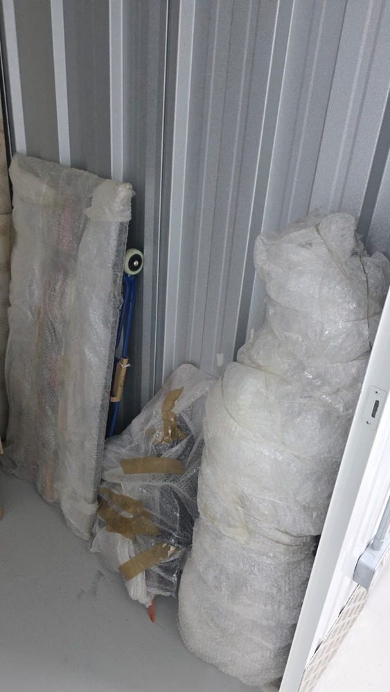 Fulham Storage Unit auction IB-2395