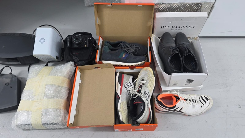 Fulham Storage Unit auction IB-2395 22