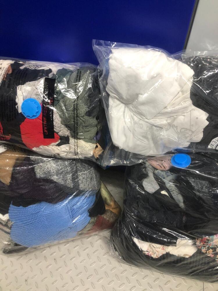 Bow Self storage unit auction IB-3043 23