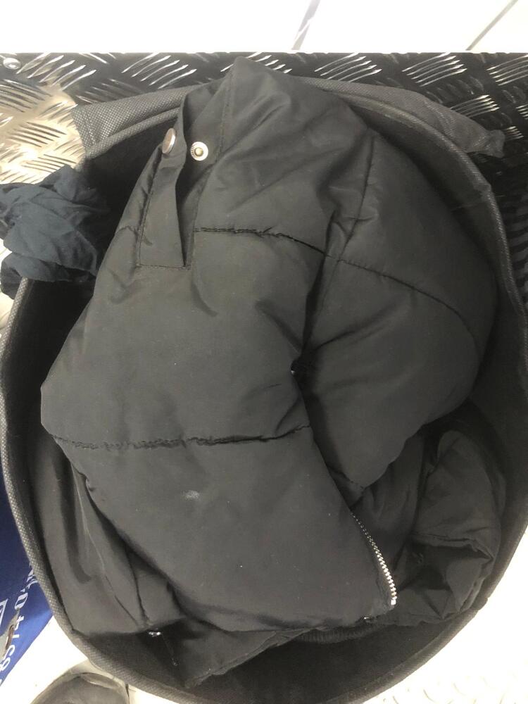 Bow Self storage auction IB-3043 24