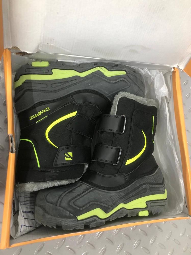 Bow storage facility unit auction IB-5930