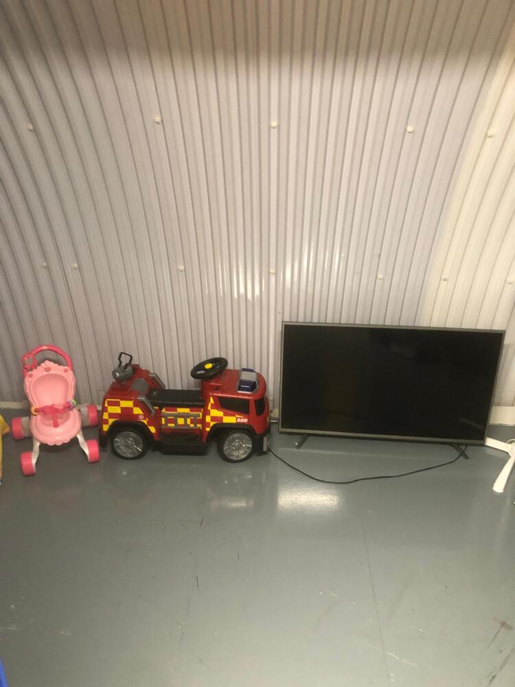 Bermondsey Storage auction IB-5121