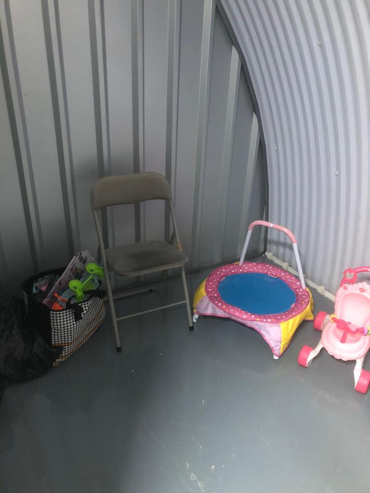 Bermondsey Storage Unit auction IB-5121