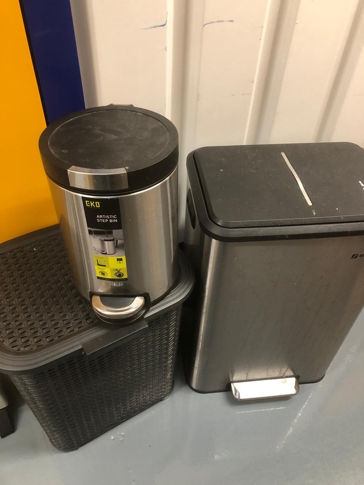 Crystal Palace Storage Unit auction IB-6060 22